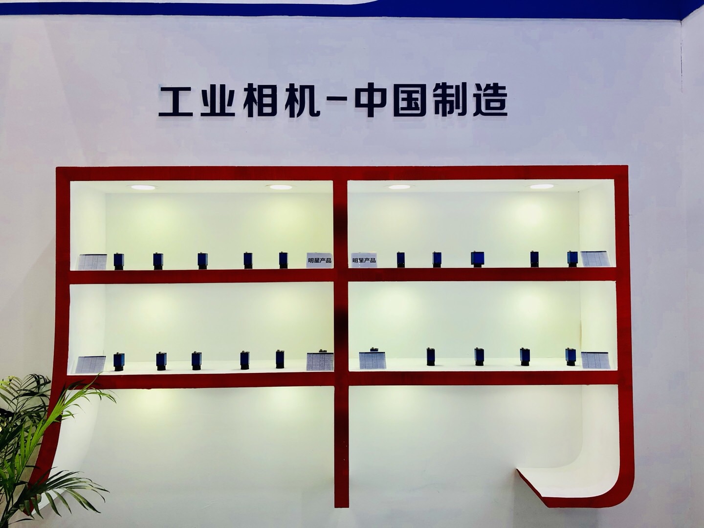 1532659489195579.jpg 1530687284127933.jpg